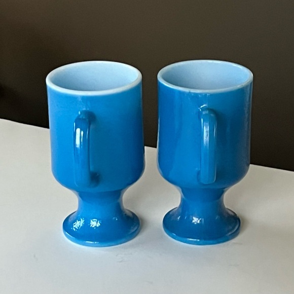 VTG Turquoise blue pebble textured (orange peel) milk glass pedestal mugs - Picture 3 of 9